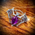 【ネクロマンス NECROMANCE】 ラインストーン バット ブレスレット Rhinestone Bat Bracelet ＜パープル/Purple/紫＞ コウモリ 蝙蝠