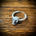 【ネクロマンス NECROMANCE】 シルバースカルピアス ＜タイニースカル＞ Silver Skull Pierce ＜Tiny Skull＞ 骸骨
