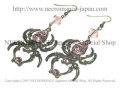 【ネクロマンス NECROMANCE】 ラージドロップピンクスパイダーピアス Large Drop Pink Spider Pierce ＜ピンク/Pink/桃色＞ 蜘蛛