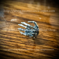【ネクロマンス NECROMANCE】 シルバー ボーンハンド イヤーカフ Silver Bone Hand Ear Cuff  骸骨 スケルトン