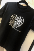 【チャリティー企画商品】【ネクロマンス NECROMANCE】 ラブポーション Ｔシャツ ＜黒/白＞ Love Potion T-Shirt 骸骨 蝙蝠 目玉 蜘蛛 蜘蛛の巣 フラスコ