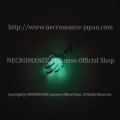 【ネクロマンス NECROMANCE】 ルミナルストーン ボーンハンド ネックレス Luminous Stone Bone Hand Necklace 夜光石 骸骨 Glow 蓄光