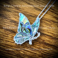 【One of kind 一点だけの商品】【ネクロマンス NECROMANCE】 シルバーシェルバタフライネックレス Silver Butterfly Shell Necklace ＜#001＞ 蝶々 貝 虹色