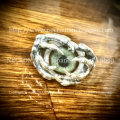 【ご予約受付中】【ネクロマンス NECROMANCE】シルバーボーンハンド義眼リング Silver Bone Hand Glass Eye Ring ＜グリーン ヘーゼル/Green Hazel＞目玉 骸骨