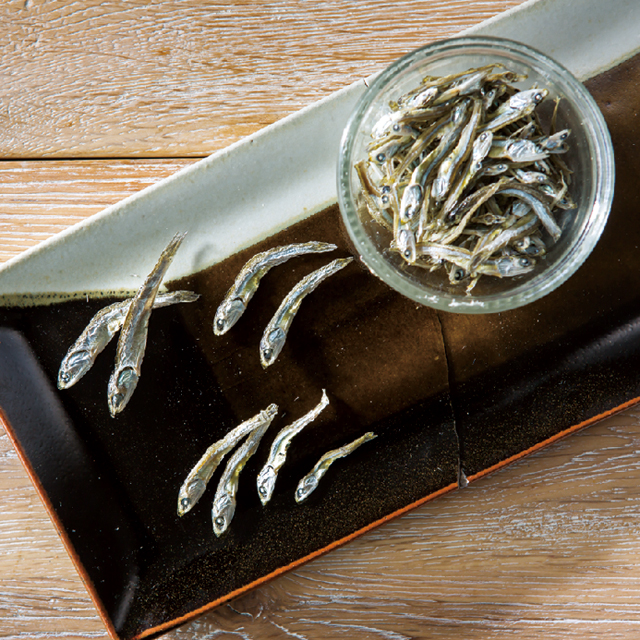 干しイワシ　猫のおやつ