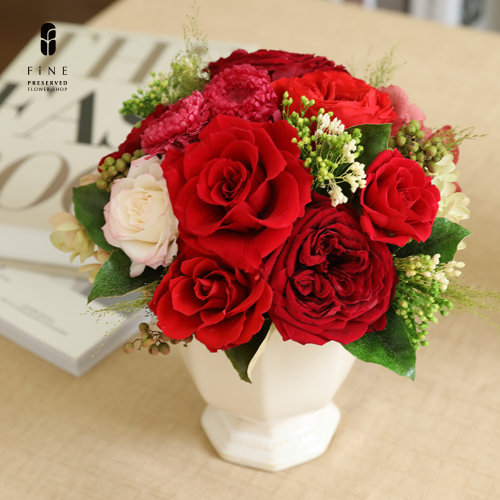 ミラ ギフト プリザーブドフラワー プレゼント レッド ローズ 送料無料 上品 ウェルカムフラワー 誕生日 結婚祝い 新築祝い アレンジメント 有料バッグ L対応