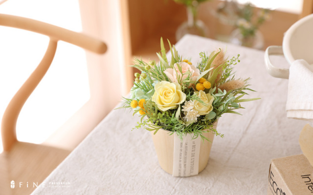 ピュアローズ - プリザーブドフラワー 敬老の日 2025 ギフト