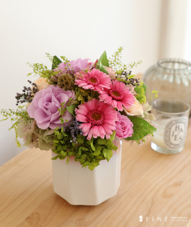 アリア プリザーブドフラワー ローズ ガーベラ ギフト プレゼント ナチュラル インテリア 誕生日 結婚祝い 新築祝い 開店 開業祝い 有料バッグ ギフトバッグl対応 別売り