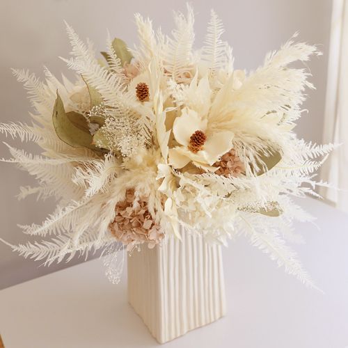 レーチェ/プリザーブドフラワー/アレンジメント/ギフト/プレゼント/ホワイト/インテリア