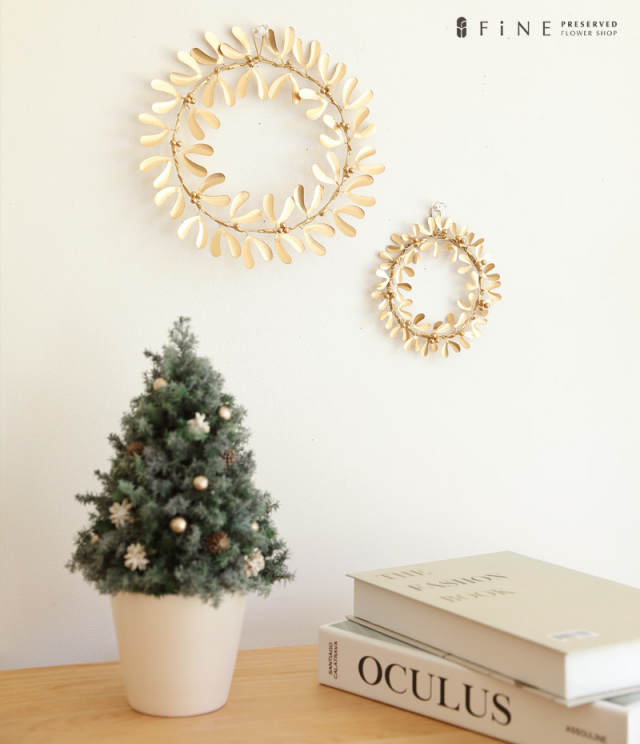 クリスマス雑貨／ブリキワイヤーリース（S）