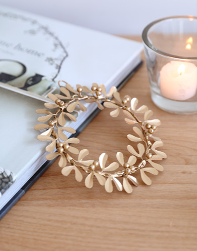 クリスマス雑貨／ブリキワイヤーリース（S）