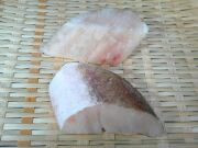 メルルーサ骨抜き・骨なし魚切り身 50g 2.5kg(50切)