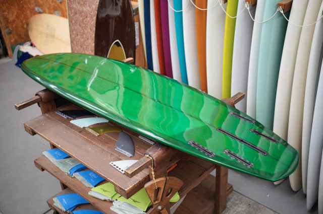 7'サーフボードミッドレングスミツサーフグリーントライフィン Mitsu サーフ 7'サーフボードミッドレングスミツサーフグリーントライフィン Mitsu