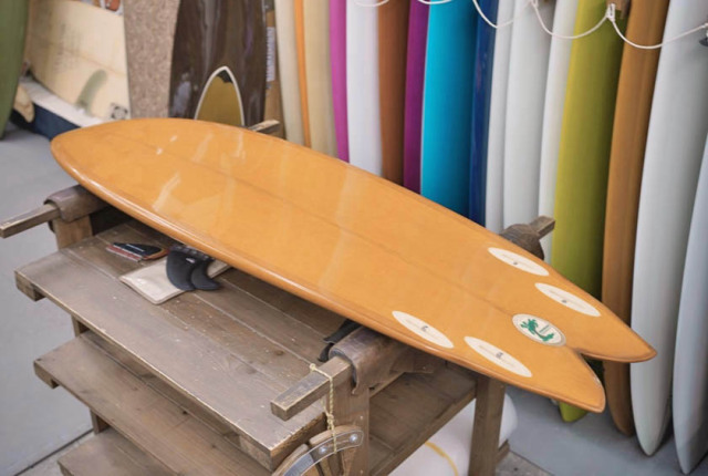 レインボーサーフボード・クワッド  RAINBOW SURFBOARD QUAD レインボーサーフボード・クワッド RAINBOW SURFBOARD QUAD