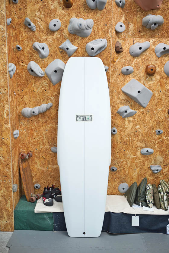 極美品 McCallum 5'7 シングル ツインフィン 極美品 McCallum 5'7 シングル