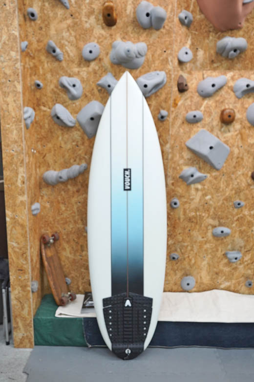 まぁまぁ美品 ジェフブッシュマンサーフボード5.11 JBC