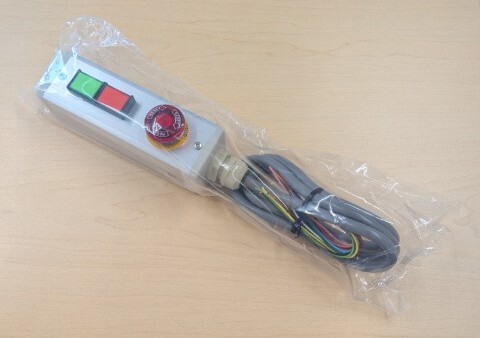 【未開封・中古】SUS（エスユーエス） スイッチボックス AIO-M301 [オムロン製スイッチ3点付・1m配線済]（即納可）