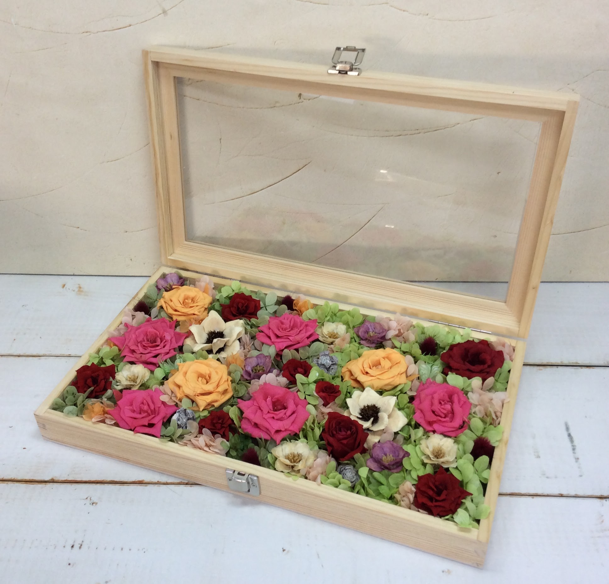 プリザーブドフラワー木箱◆712-16　送料込！（本州以外は送料プラス500円）