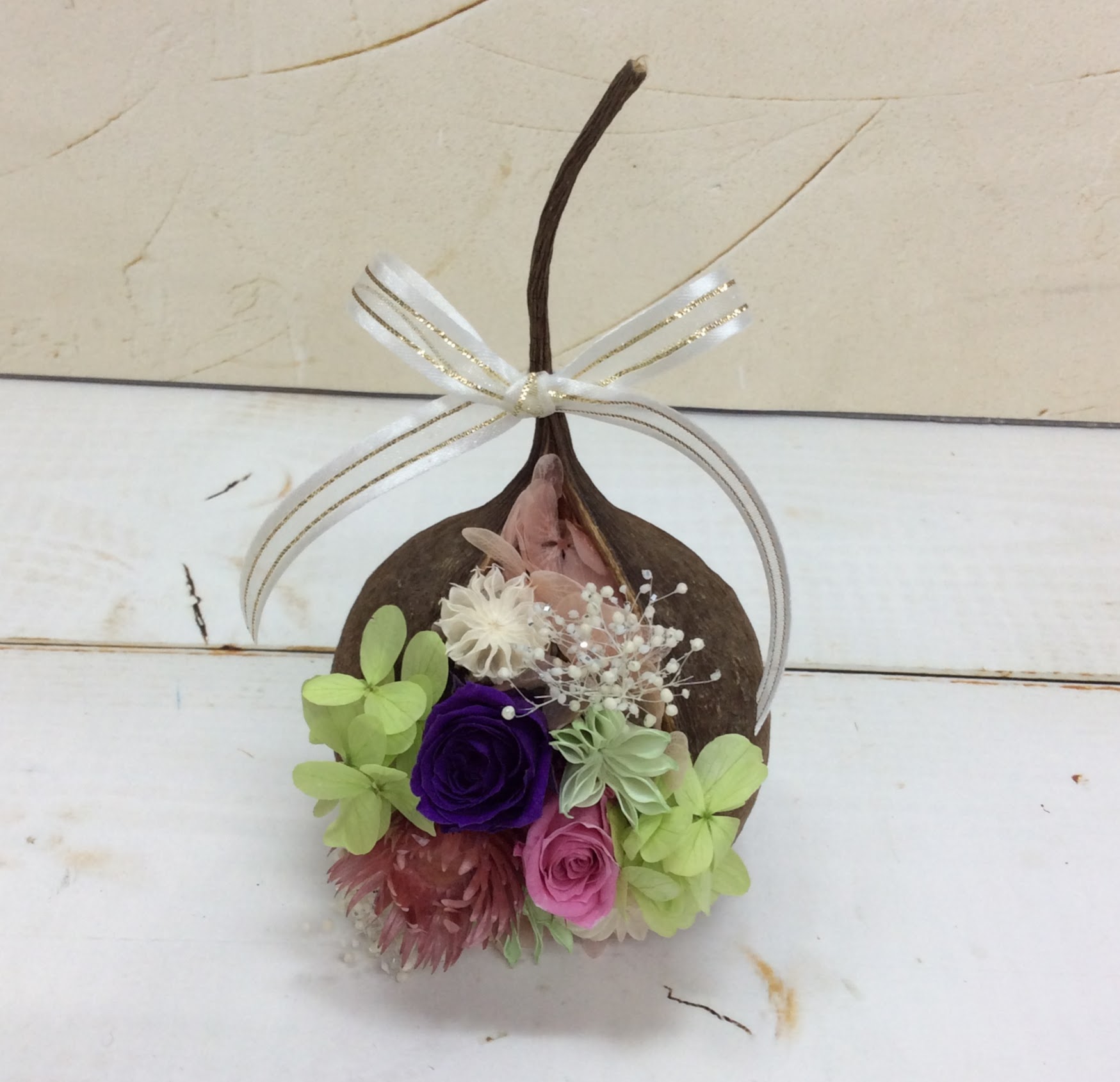 幸運の実◆ブッタナッツアレンジ（プリザーブドフラワー）◆712-21　送料込！（本州以外は送料プラス500円）