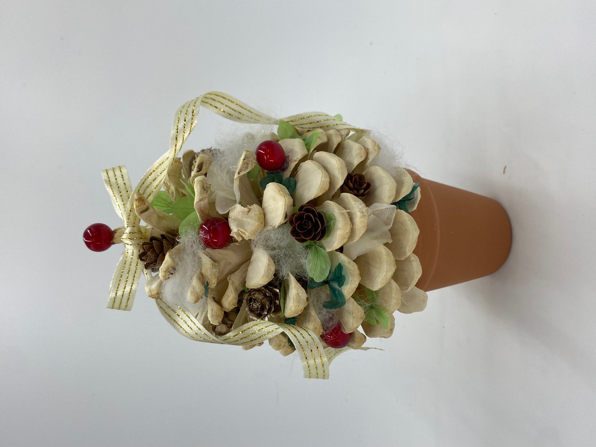 ホワイトシェアコーン　クリスマスツリー　2500円　送料税込み