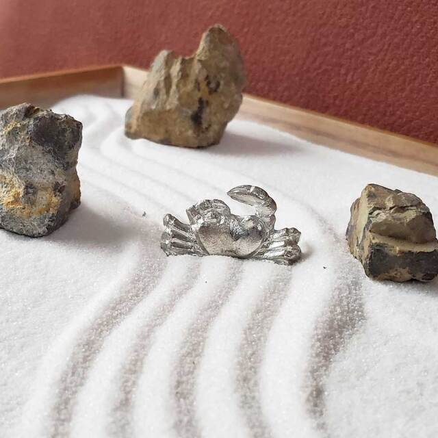 錫製（すず）ミニチュア 蟹（カニ）】かに kani 置物 置き物