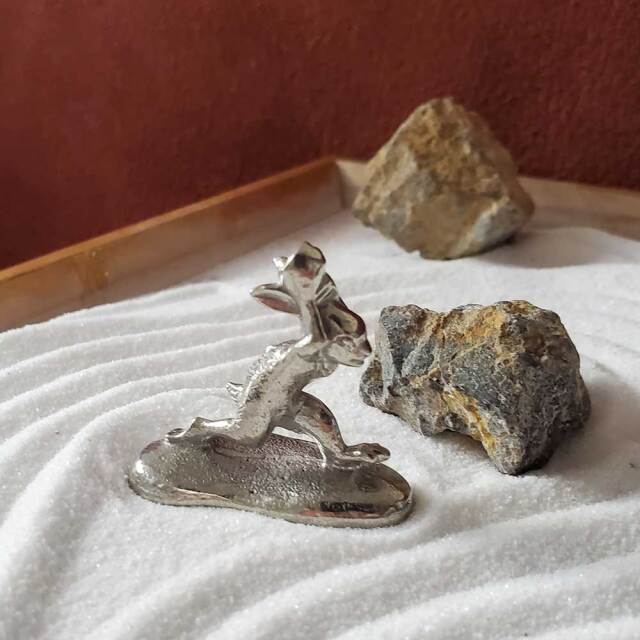 ウサギ　錫