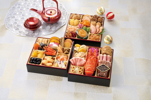 特選おせち　「ホテルニューオータニ」　和洋中三段重（12/27～12/29お届け）