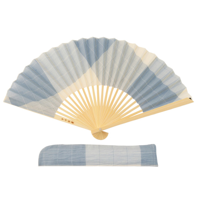 IONO］小千谷縮（おぢやちぢみ） 扇子 格子 青［IONO縮扇子格子青］