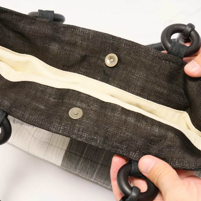 IONO 小千谷縮布 バッグ 格子 黒