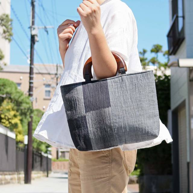小千谷縮布 バッグ 格子絣 墨鼠