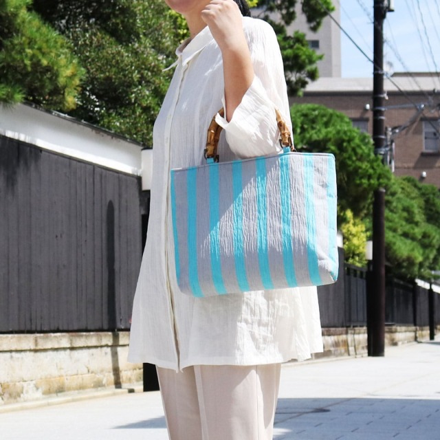 IONO］小千谷縮布（おぢやちぢみふ） バッグ 雪縞 浅葱色（あさぎいろ）