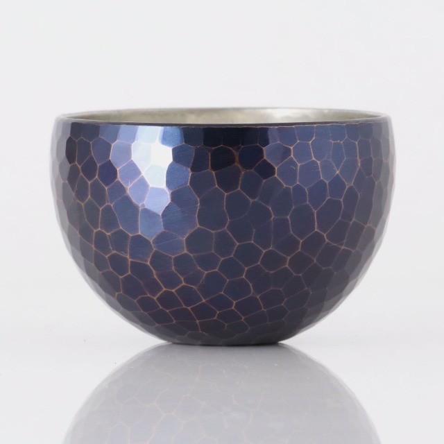 清雅堂］鎚起銅器｜酒器「ぐい呑み」青藍色（口径50mm、容量50ml