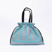 ［IONO］小千谷縮布（おぢやちぢみふ） 巾着トート 雪縞 浅葱色（あさぎいろ）[IONO巾着雪縞浅葱]