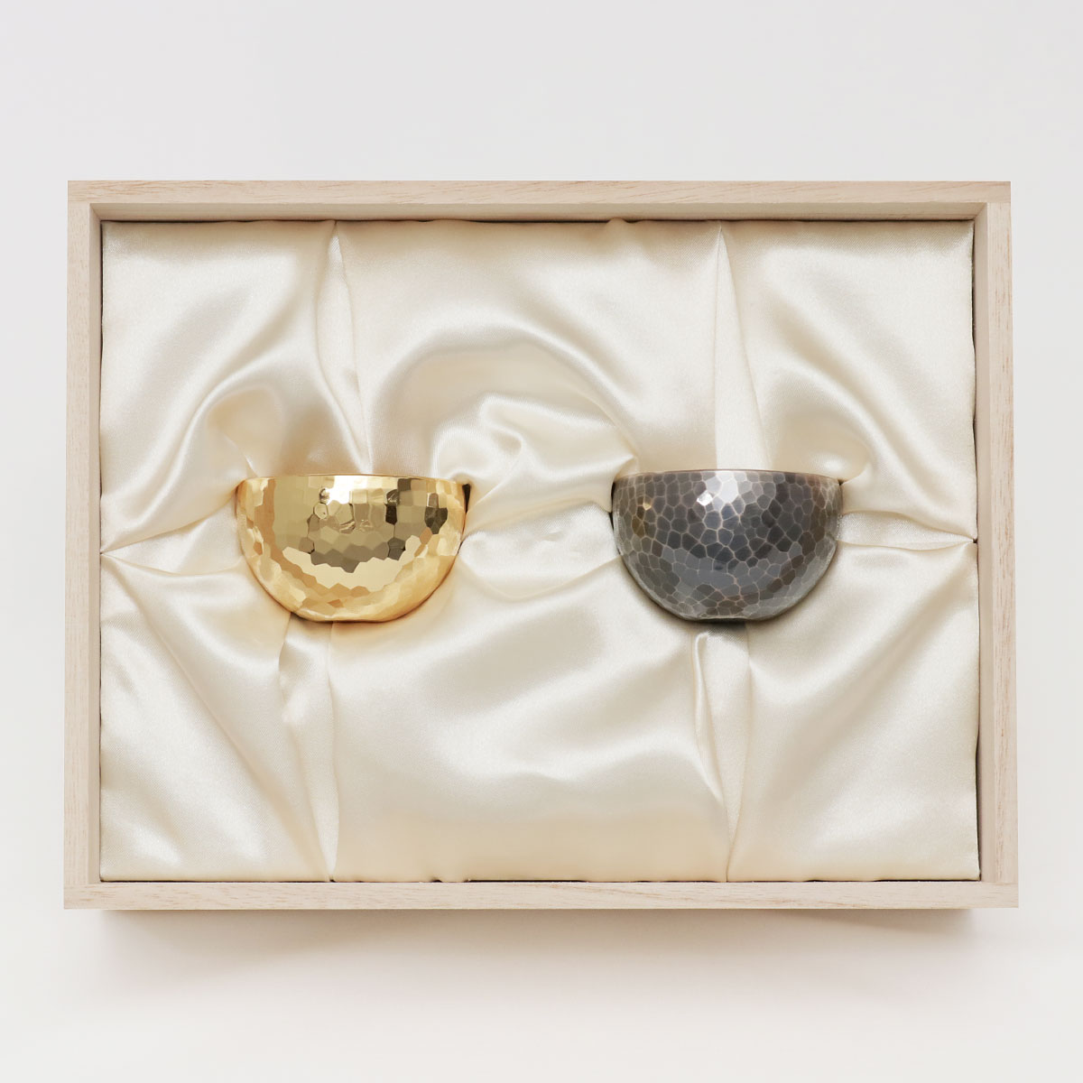 清雅堂 鎚起銅器 ぐい呑み 金鍍金 黒虎 大