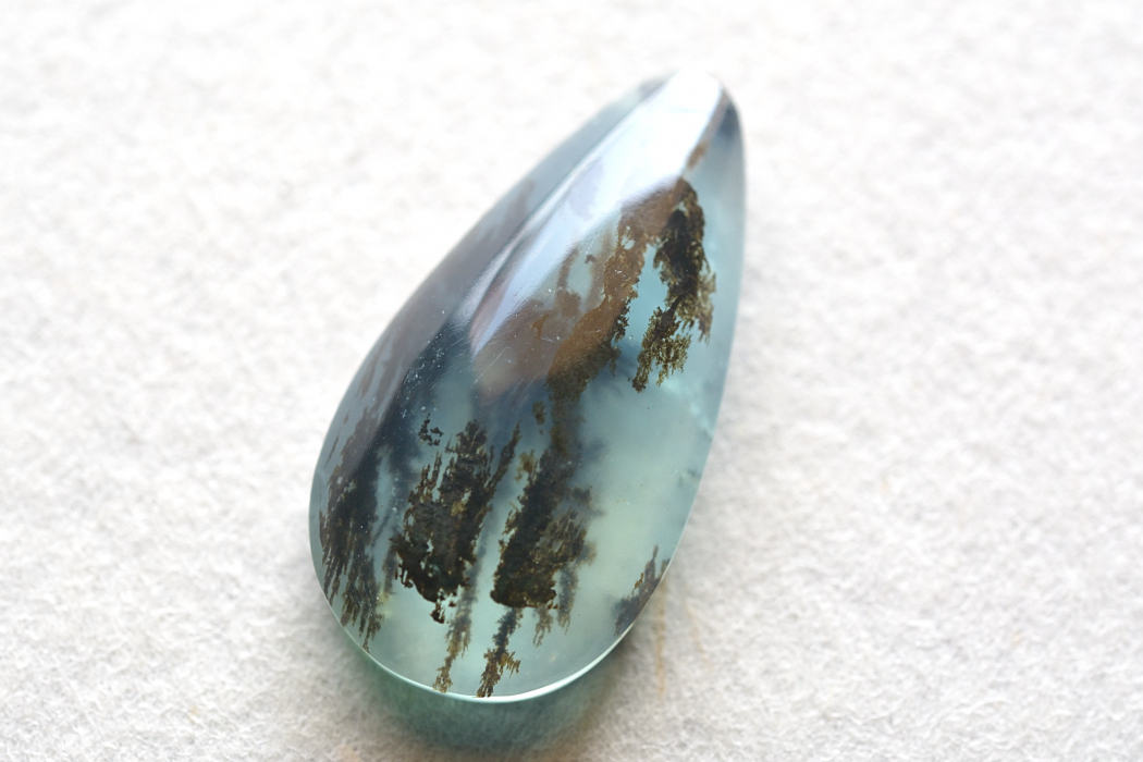 デンドリティックブルーオパール【14】ルース・カボション（23.5×12.5mm）