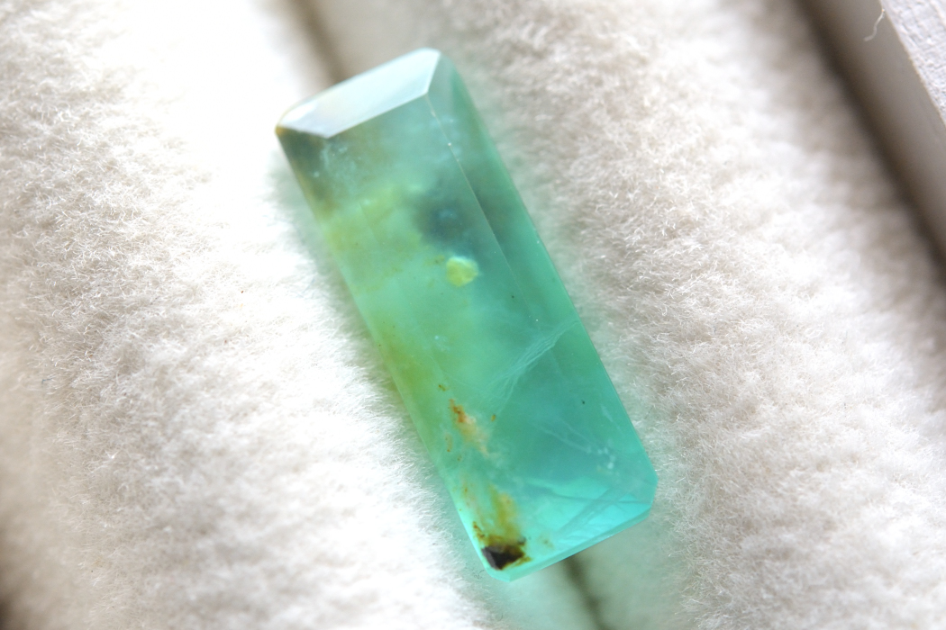 デンドリティックブルーオパール【39】ルース・カボション（16.5×6mm）