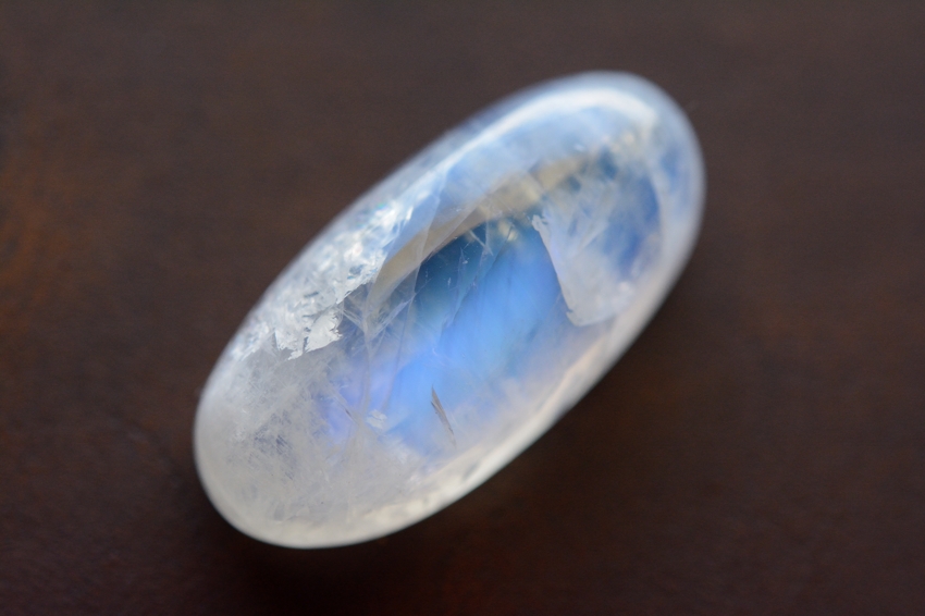 ムーンストーン【15】天然石ルース・カボション　（23.5×11.5mm）
