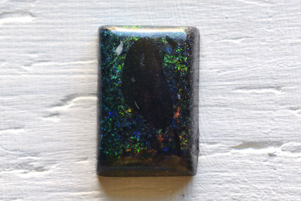 ブラックマトリックスオパール【4】ルース・カボション（17.5×12mm）
