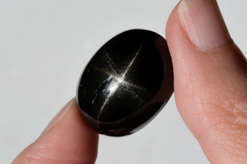 ブラックスター【3】天然石ルース・カボション　（22×16mm）