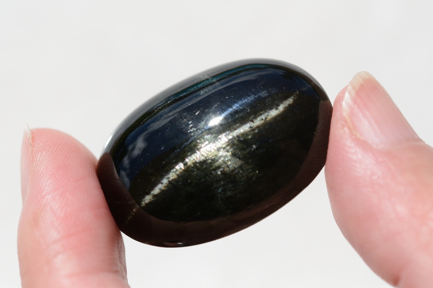 ブラックスター【14】天然石ルース・カボション　（31×21mm）