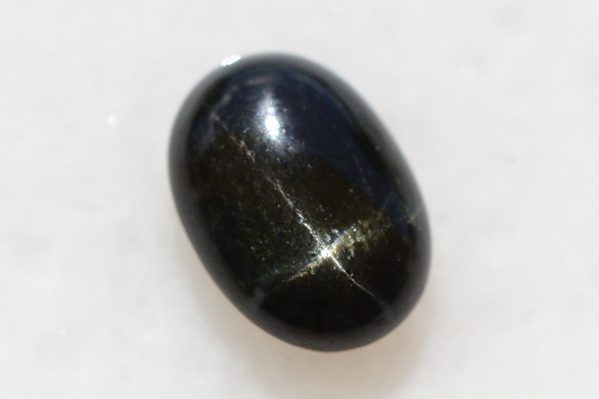ブラックスター【25】天然石ルース・カボション　（17.5×12.5mm）