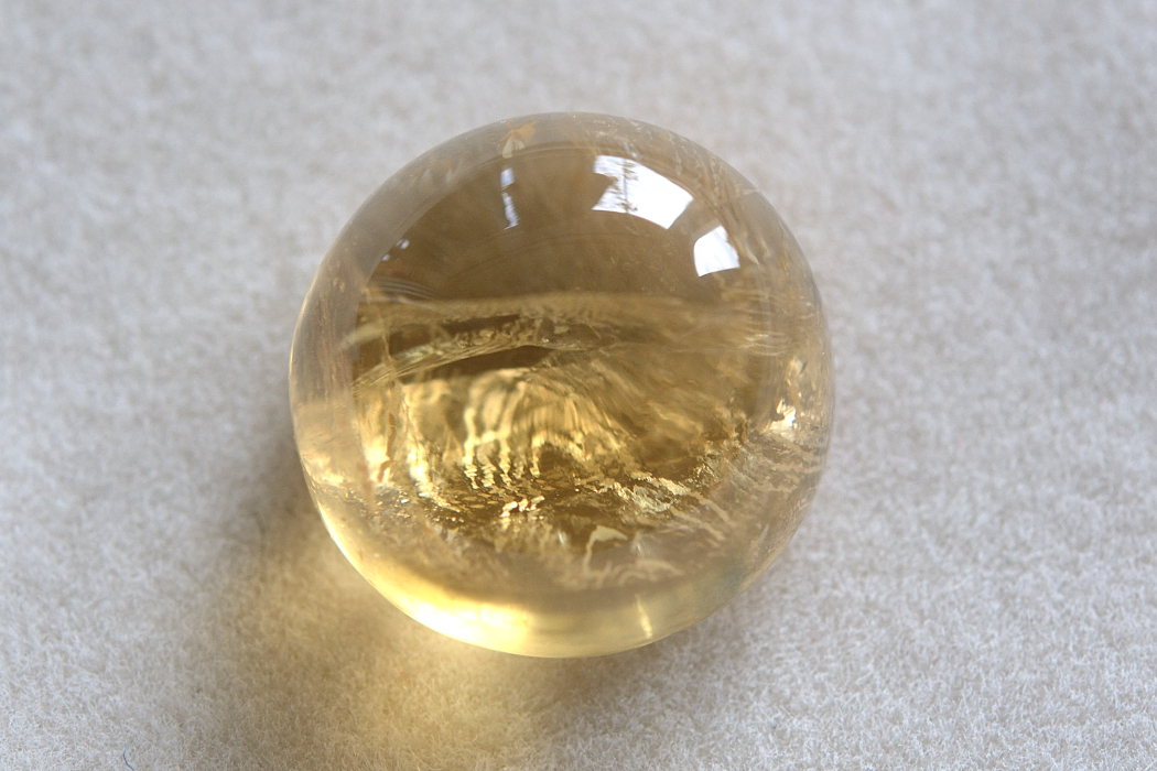 シトリン【22】ルース・カボション（13.5×13.5mm）