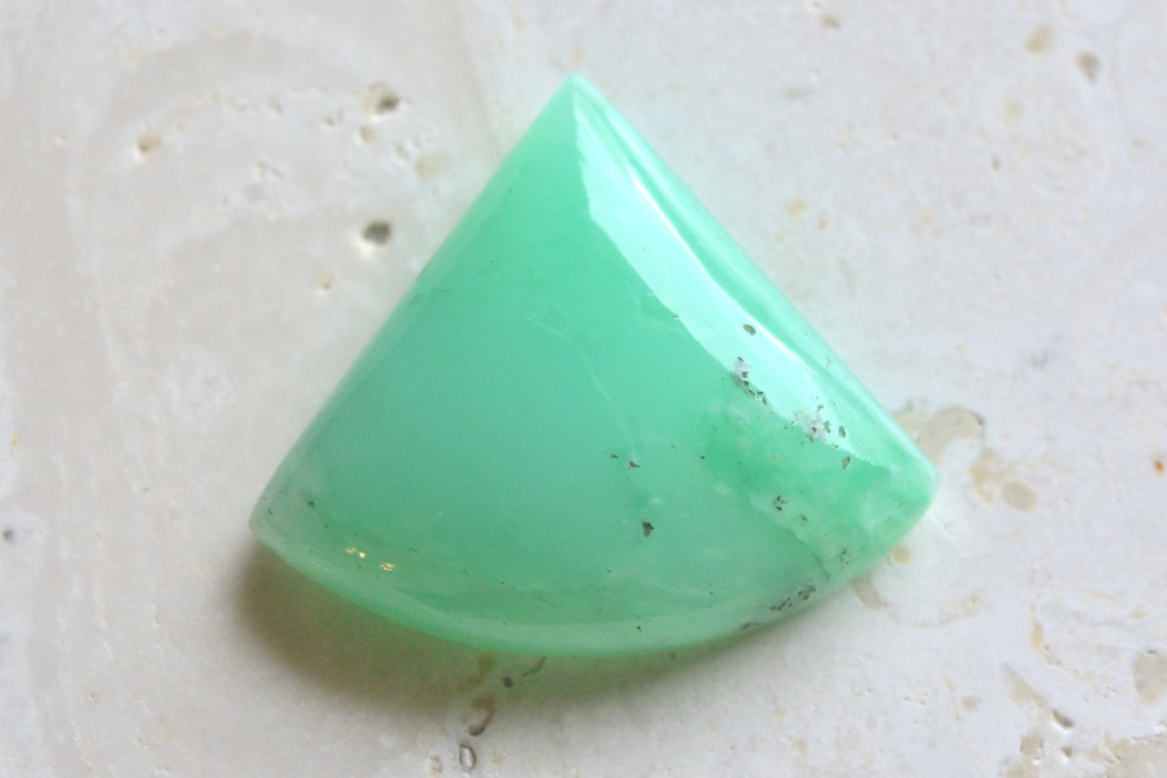 クリソプレーズ【71】ルース・カボション　（27×31.5mm）