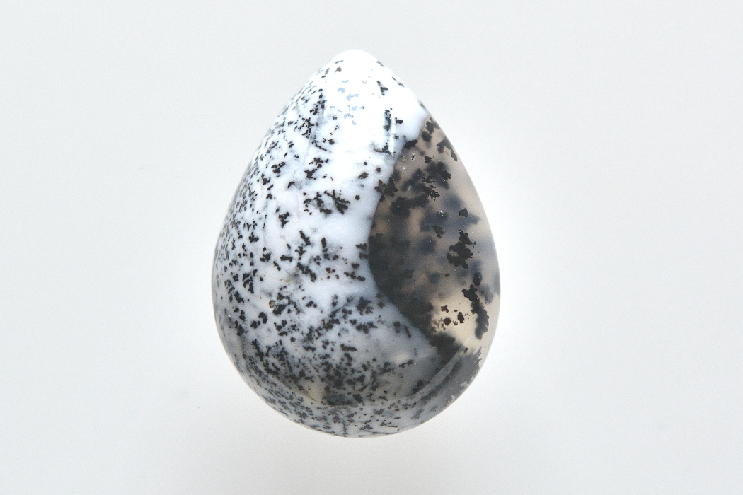 デンドライトオパール【10】ルース・カボション（16×12mm）