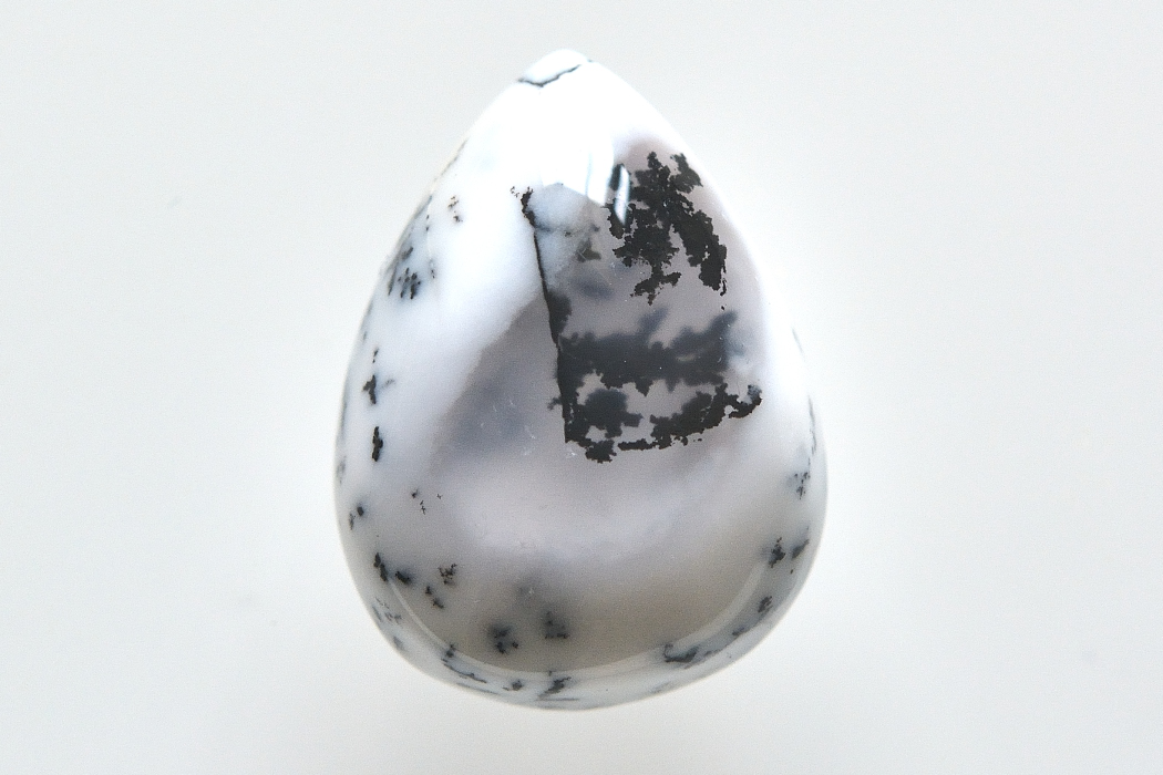 デンドライトオパール【14】ルース・カボション（15.5×11.5mm）