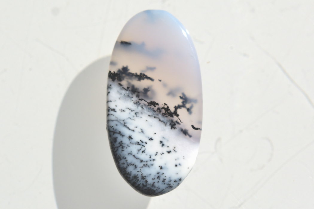デンドライトオパール【20】ルース・カボション（27×14mm）