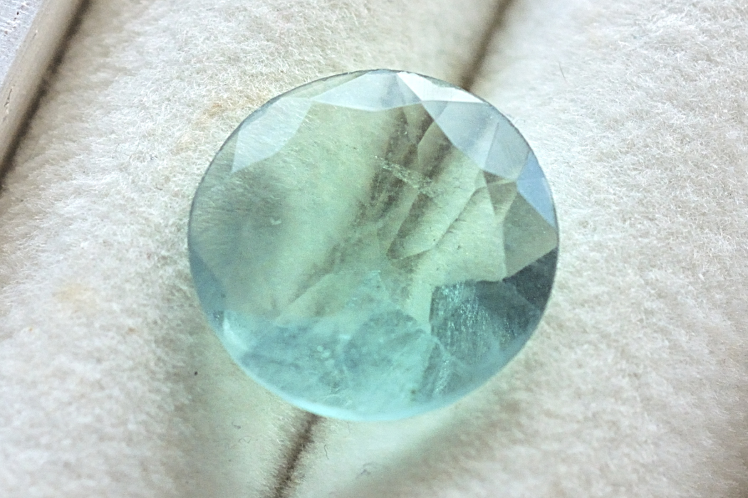 ブルーフローライト【30】ルース・カボション　（14×14mm）