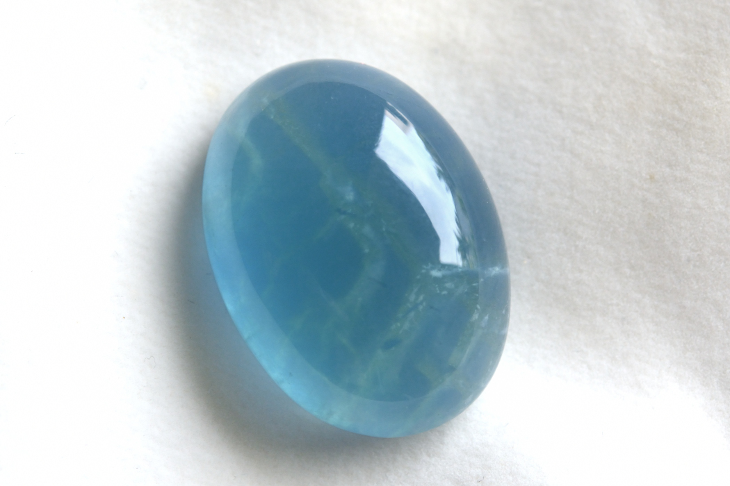 ブルーフローライト【65】ルース・カボション　（25×18mm）