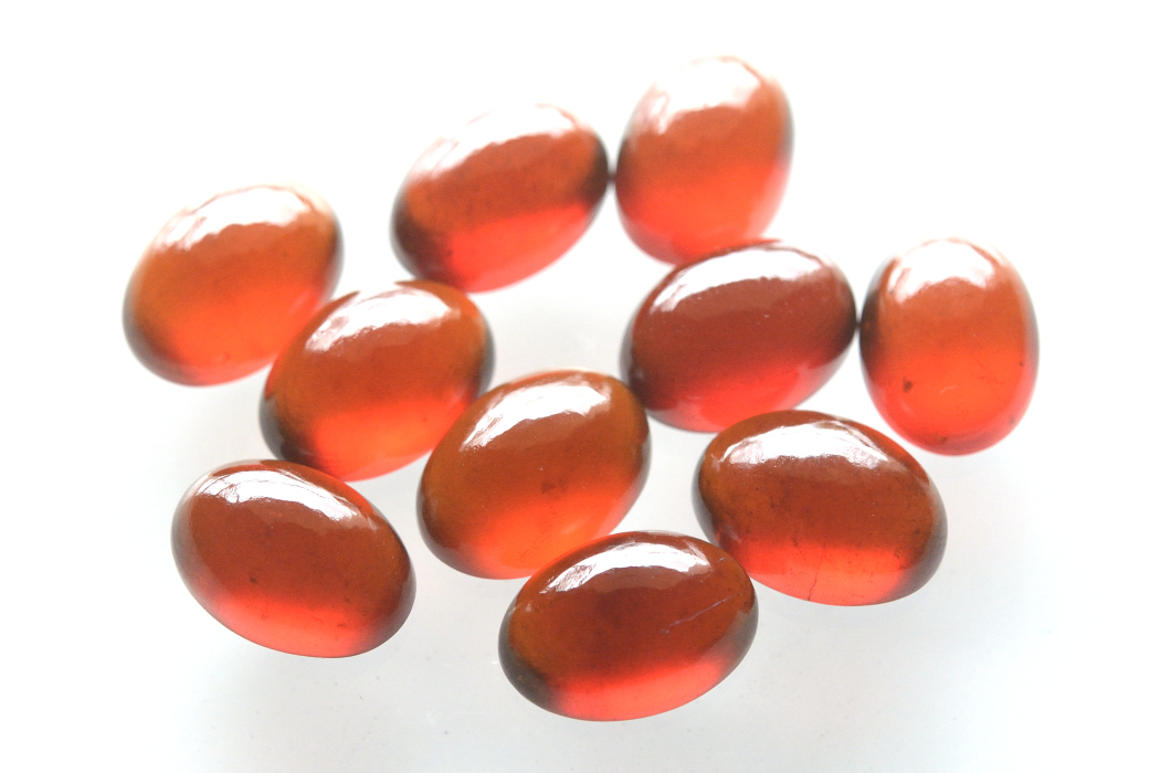 ヘソナイト（オレンジガーネット）・1石【3】　ルース・カボション（14×10mm）