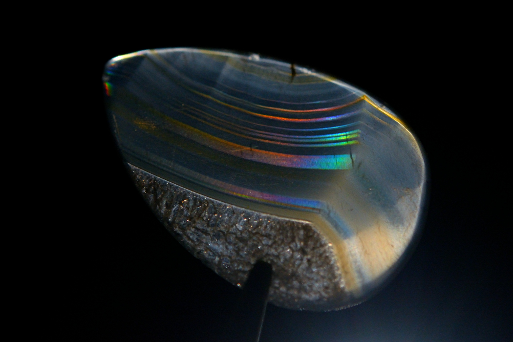 イリスアゲート【9】ルース・カボション（32.5×21mm）